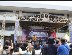 Suasana meriah saat kegiatan Funwalk di SMA Islam Al-Azhar BSD@Metland, Cileungsi, Kabupaten Bogor 