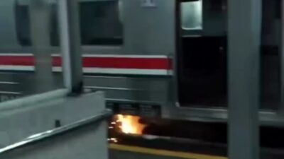 Ada Percikan Api di Kereta, Penumpang Berhamburan di Stasiun Bojonggede