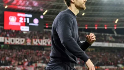 Xabi Alonso Putuskan Bertahan di Bayer Leverkusen