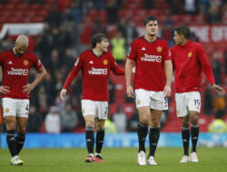 Roy Keane Ragu MU Finis Empat Besar