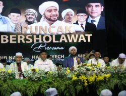 Puncak Bersholawat Bareng Habib Syech, Paslon Rudy-JaroDidoakan jadi Bupati dan Wakil Bupati Bogor